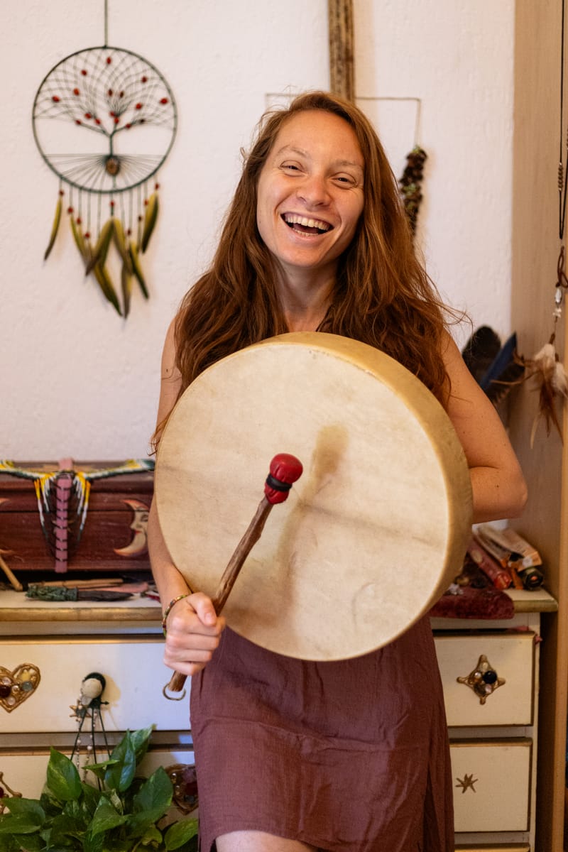 Elise Belakebi-Joly — fondatrice d'Arcanes Vivantes